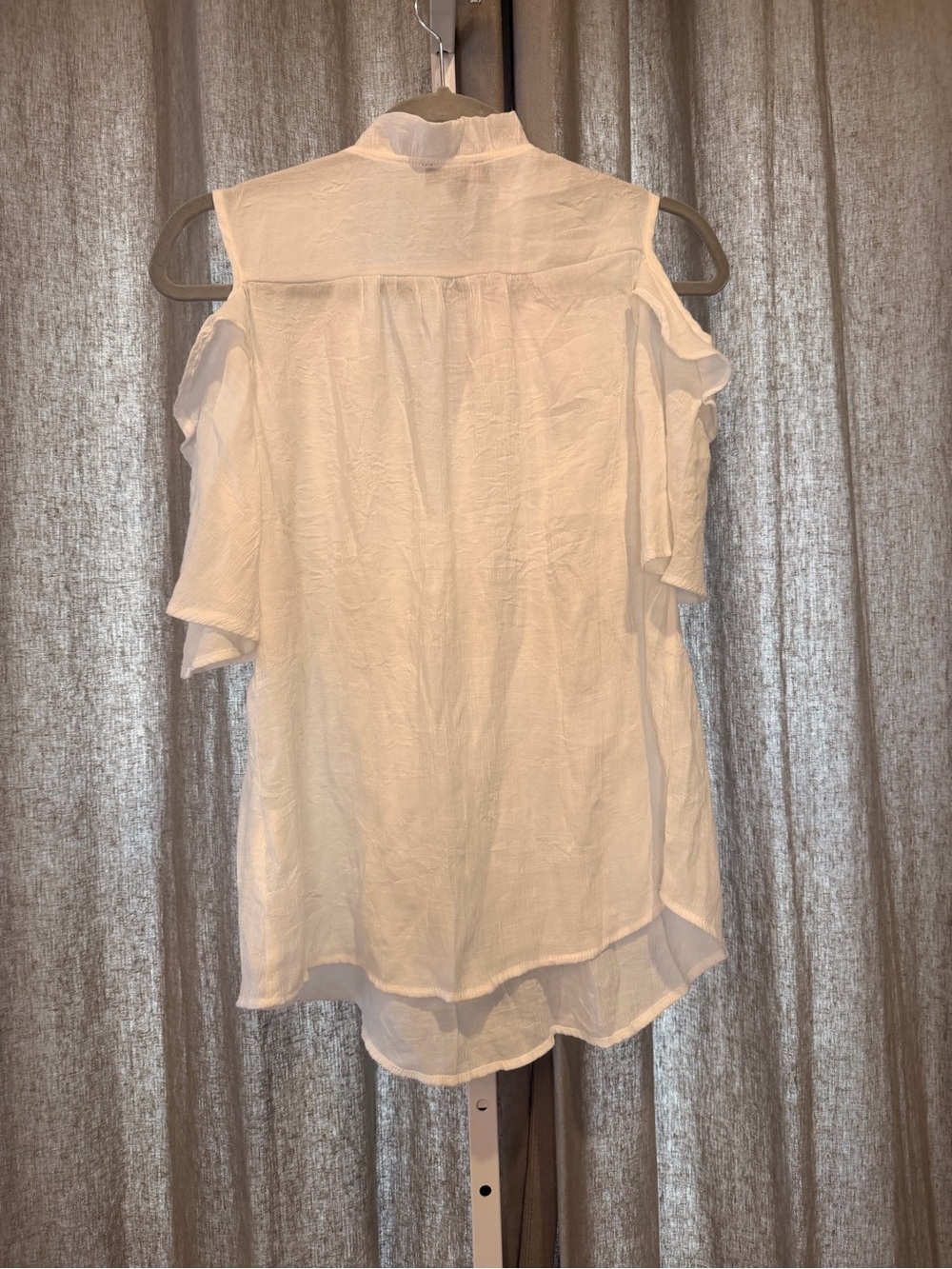 Cocomo White Cold-Shoulder Ruffle Button-Front Top - Picture 5 of 6